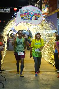 BIB: 5088, 502
                            <button type="button" onclick="openModal(21830613)" class="btn btn-primary btn-sm float-right btn-popup" data-toggle="modal" data-target=".modal-high-quality">
                        <i class="fas fa-shopping-cart"></i> Add to Cart
                    </button>
                                            <button type="button" onclick="isThisMe(21830613, true)" class="btn btn-success btn-sm float-right btn-popup btn-isme hidden" data-toggle="tooltip" data-placement="bottom" title="นี่คือรูปของคุณใช่ไหม คลิกที่นี่เพื่อเอาเข้าอัลบั้ม">
                        <i class="fas fa-plus"></i> Add to album
                    </button>
                    <button type="button" onclick="isThisMe(21830613, false)" class="btn btn-warning btn-sm float-right btn-popup btn-isnotme hidden">
                        <i class="fas fa-ban"></i> Remove from album
                    </button>